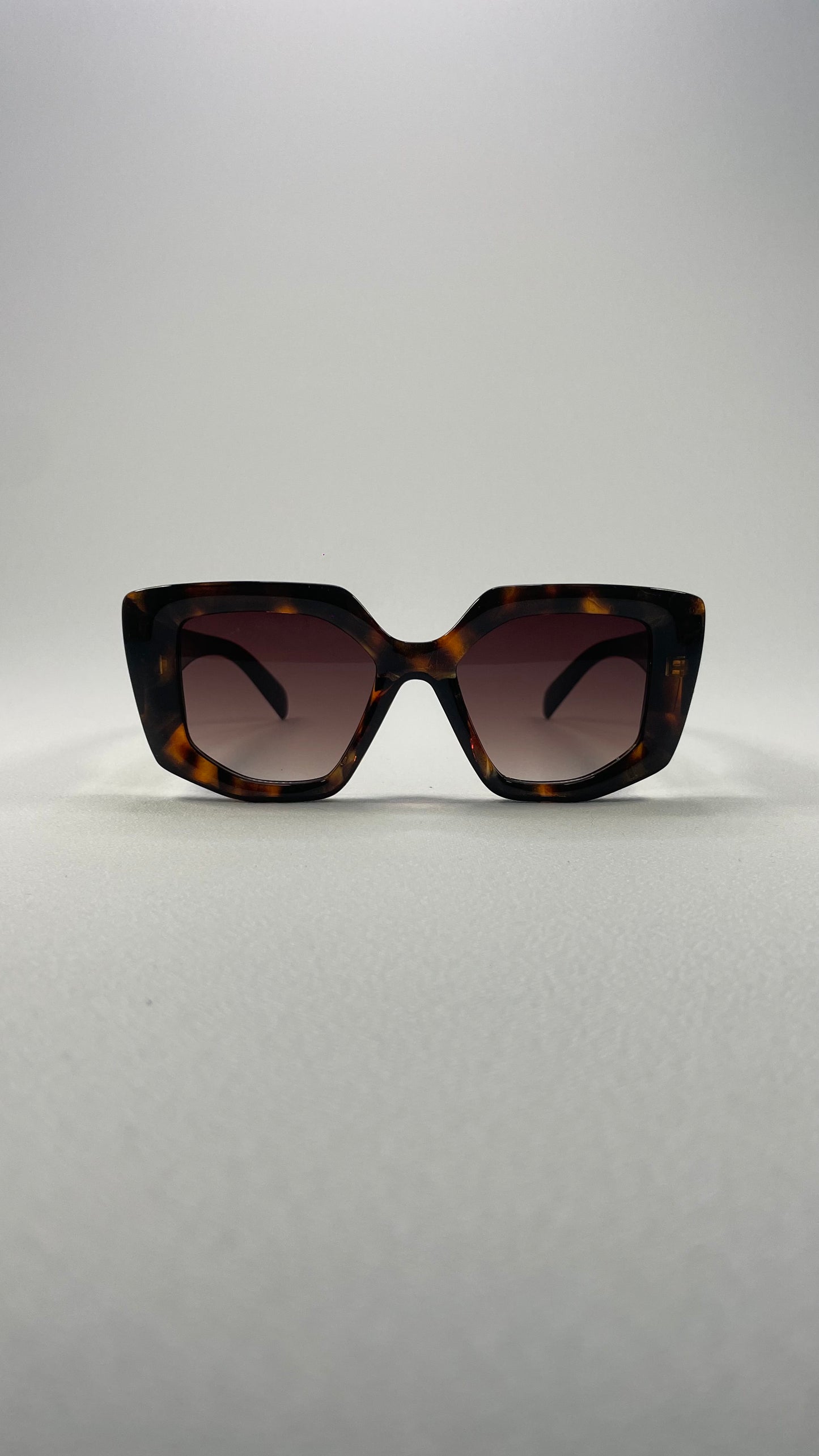 Veloura brown tartarooga