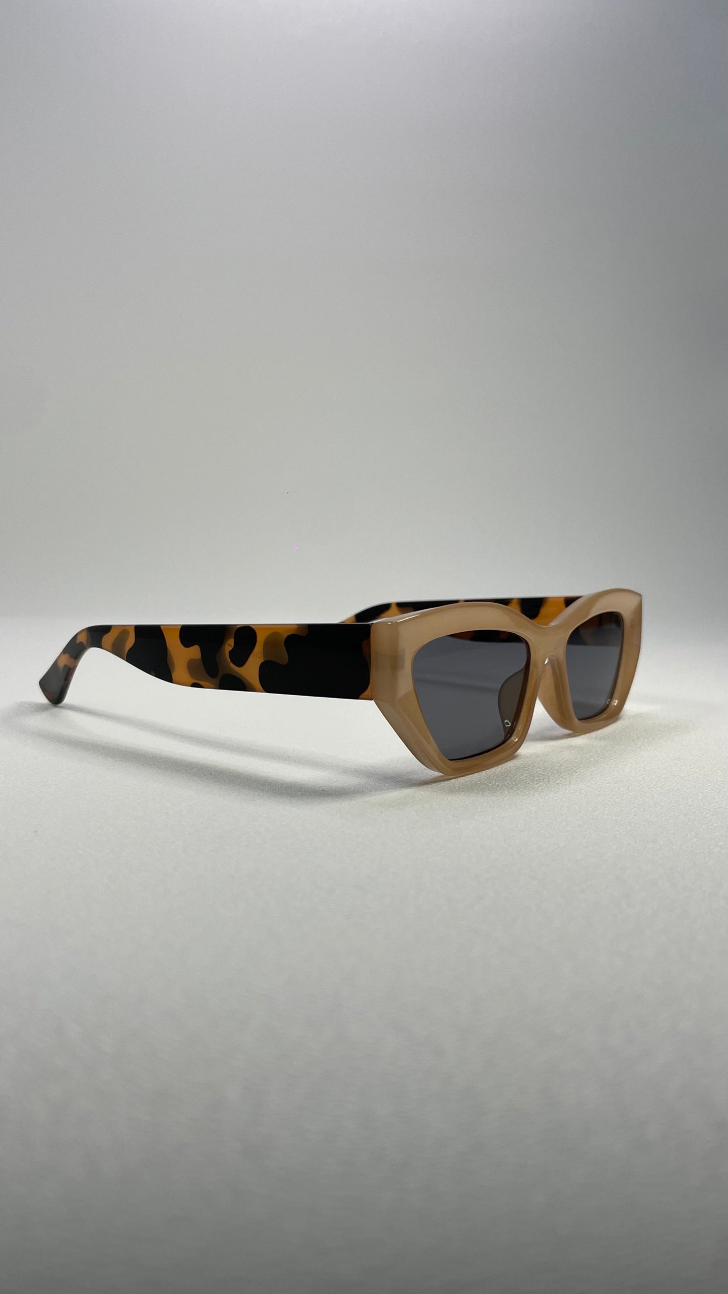 Palmira nude tartarooga & black