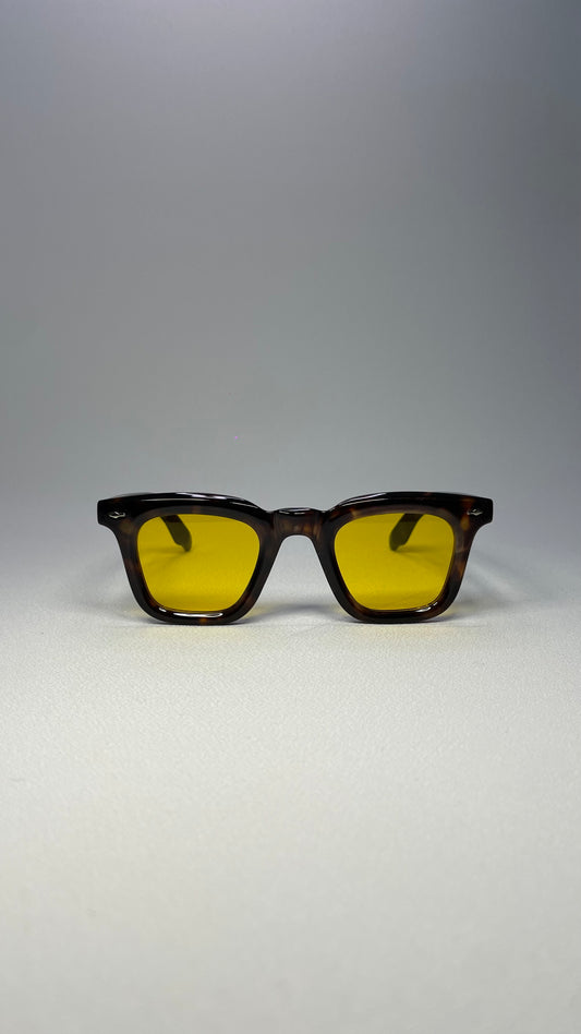 Opti Chic brown tartarooga / yellow