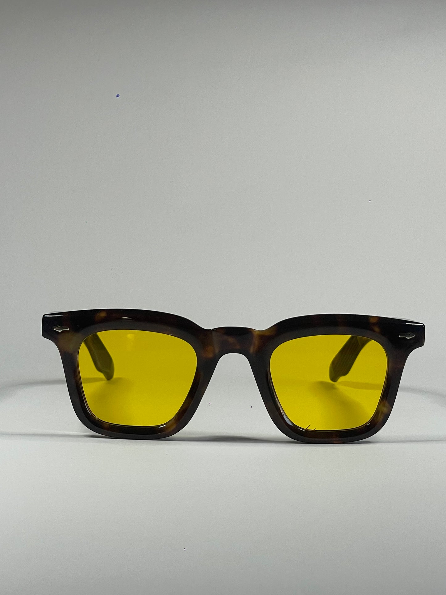 Opti Chic brown tartarooga / yellow