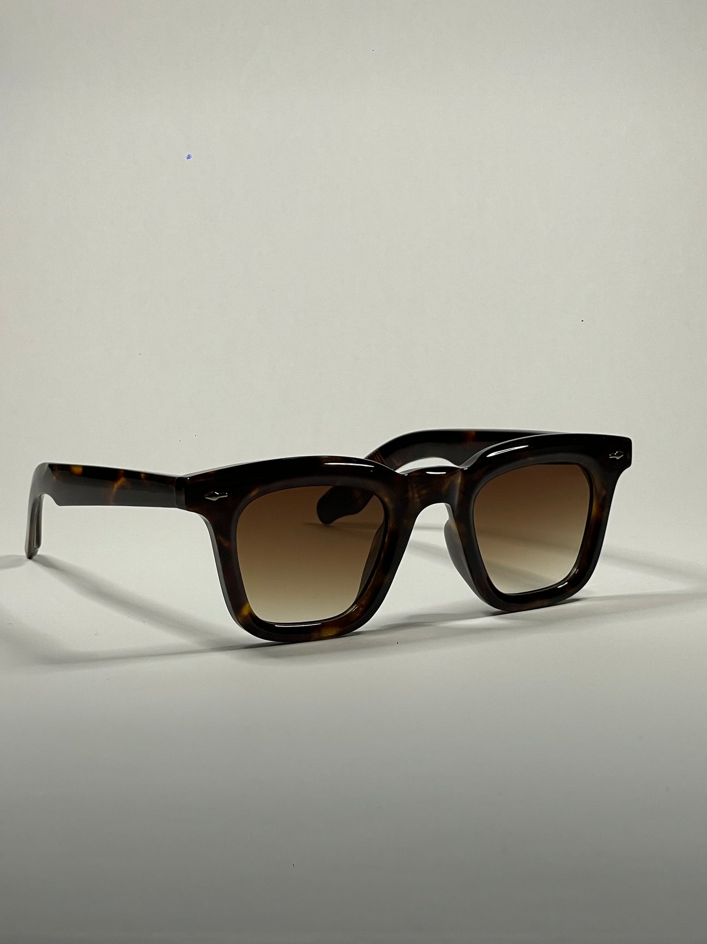 Opti Chic brown tartarooga